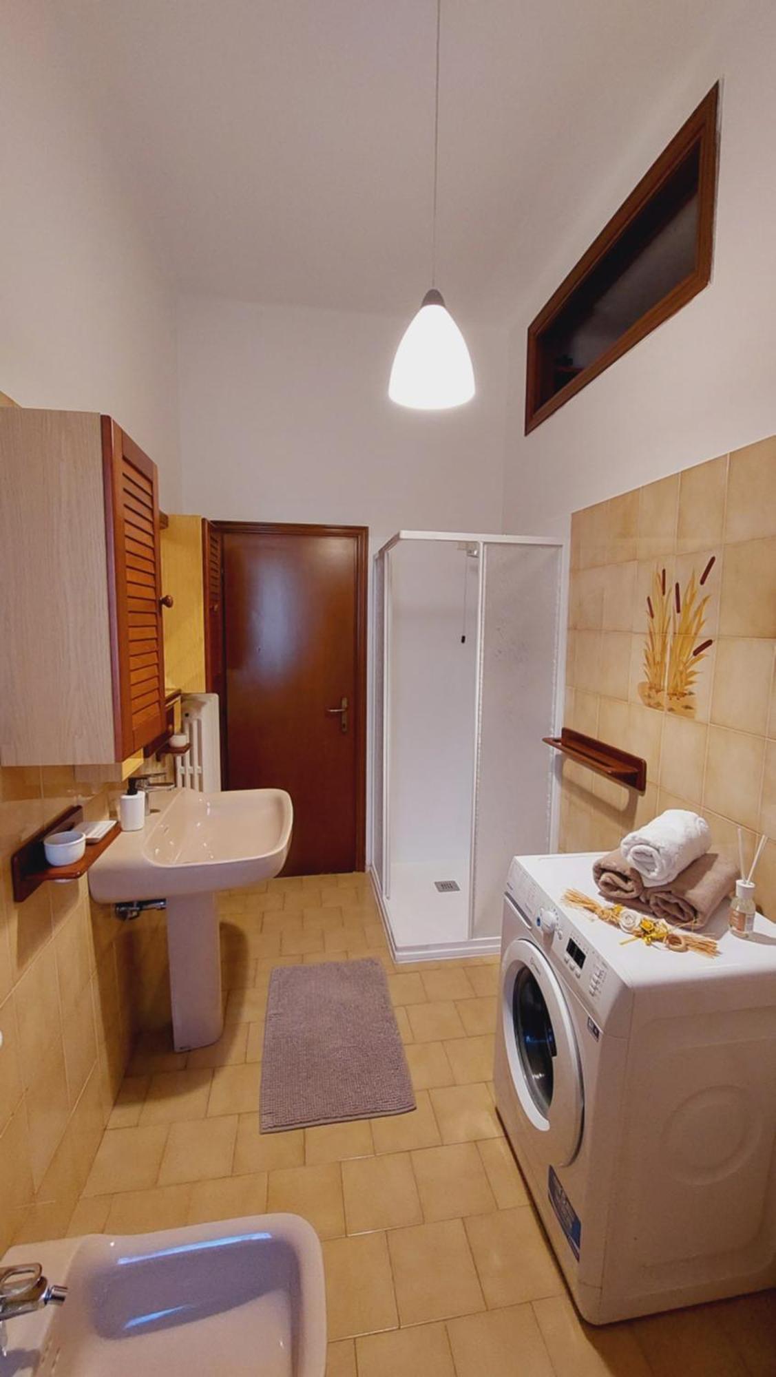 Antonia'S Guest House Rimini Esterno foto